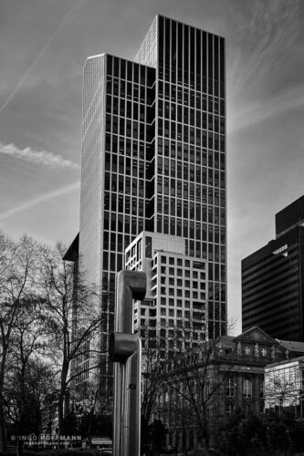 Frankfurter Sykline am stäten Nachmittag | Referenznummer 20170315_A7_7581 Cityscape Frankfurt