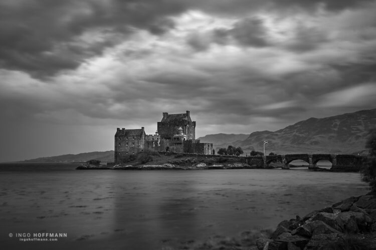 Langzeitbelichtung an einem sehr stürmischen Tag, Schottland | Referenznummer 20170603_A7_Hoffmann_0340 Eilean Donan Castle